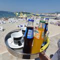 Konobar na plaži