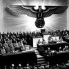 Hitler u trenutku kad proglašava rat protiv Amerike