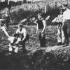 Ustaški stražari ubijaju zatvorenike u logoru Jasenovac
