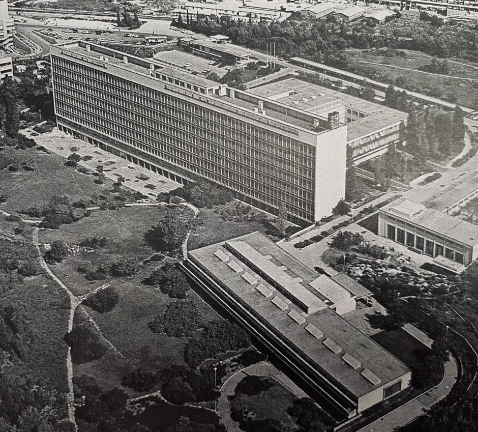 | Author: FOTOGRAFIJA IZ KNJIGE DAROVANA TUšEKA ‘LEKSIKON SPLITSKE MODERNE ARHITEKTURE’